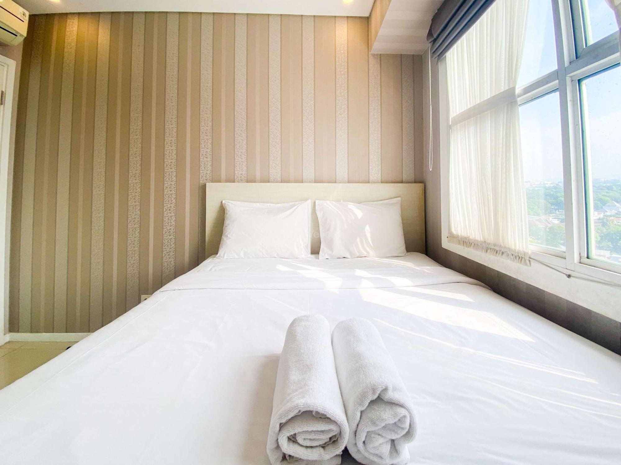 Homey With 1br At Parahyangan By Travelio *