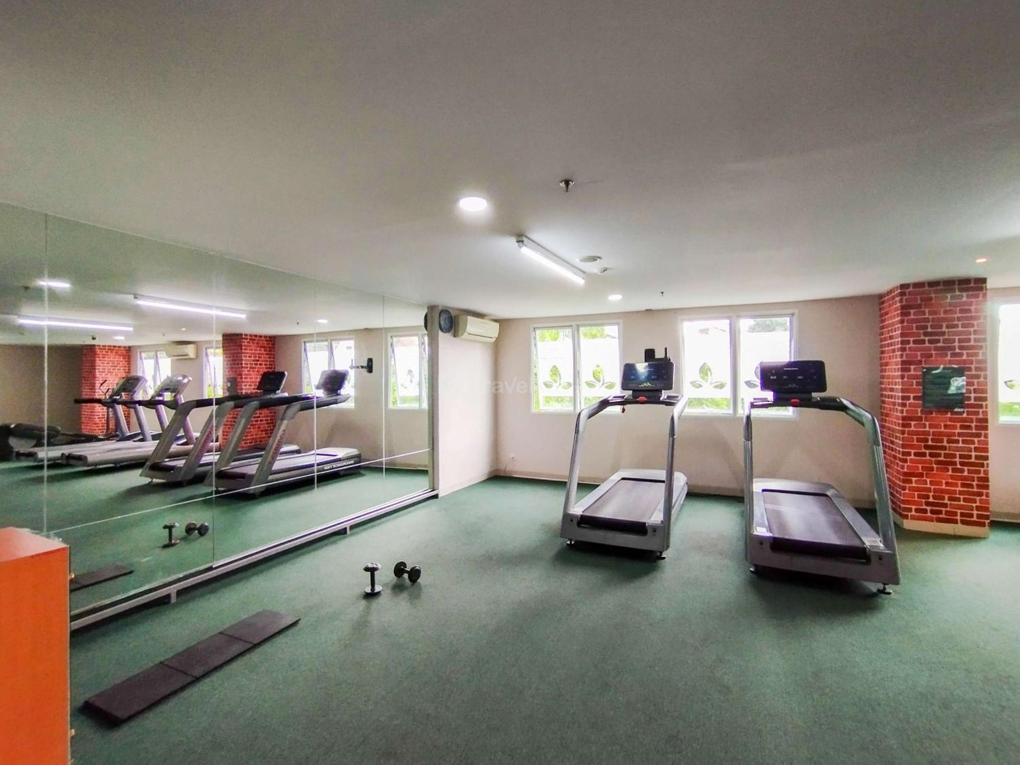 Homey With 1br At Parahyangan By Travelio Apartemen Bandung